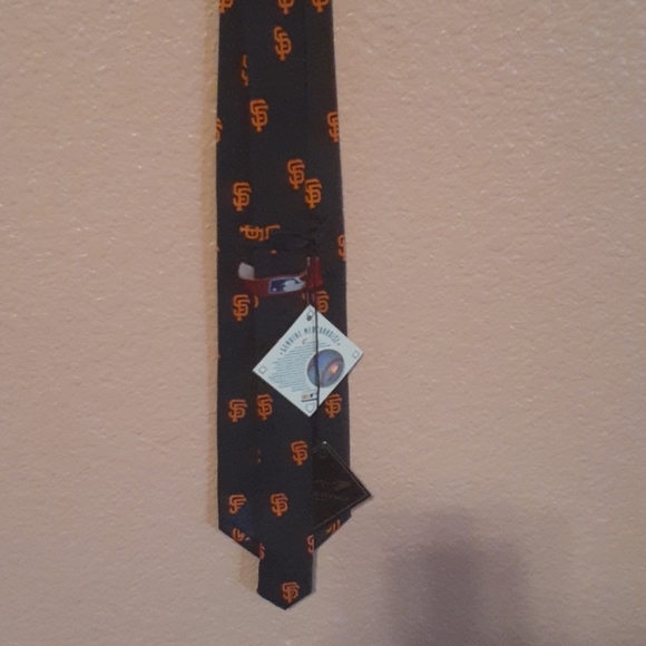 NWT SFO Giants Tie - Picture 6 of 11